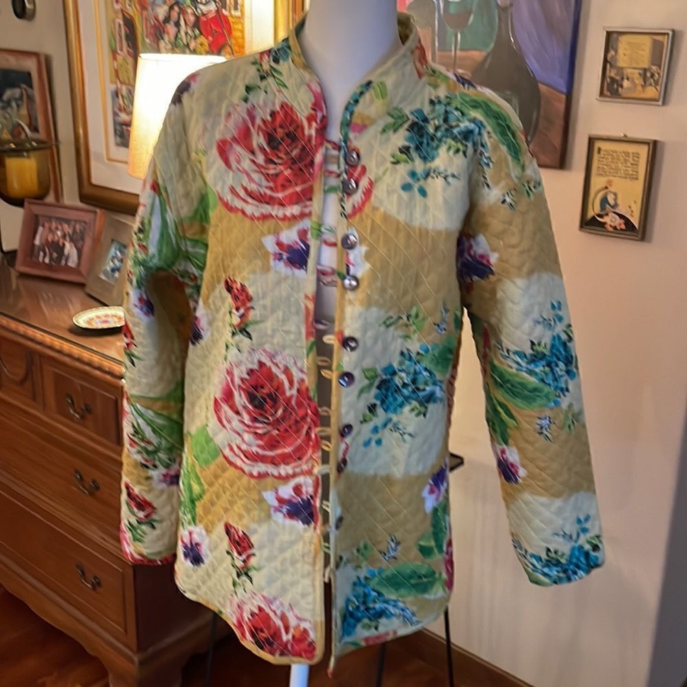 Tapestry Look Quilted Reversible Jacket - Picture 6 of 9